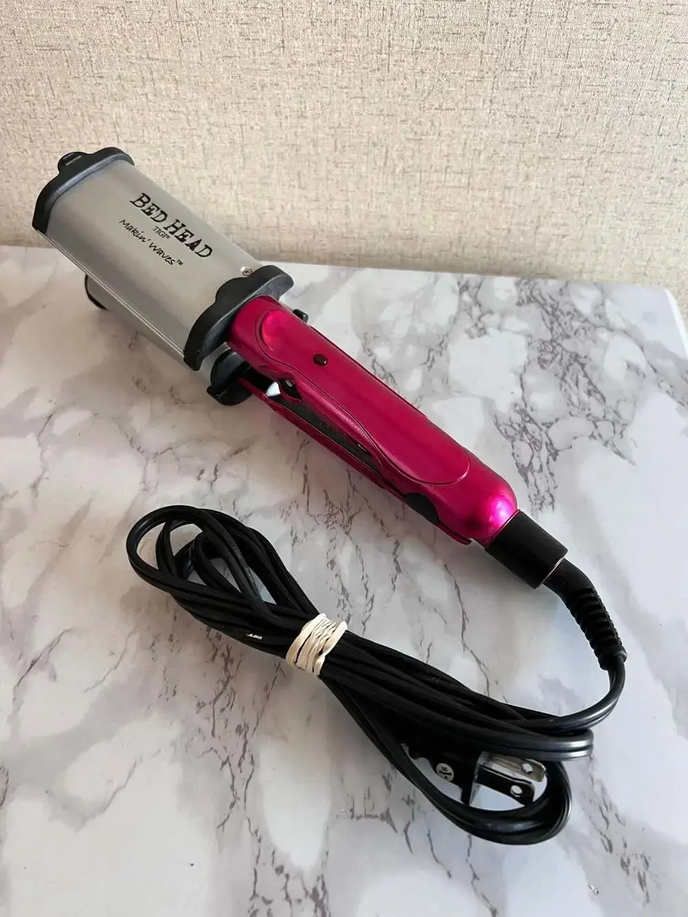Bed Head by TIGI Makin' Waves Tourmaline Ceramic Hair Waver BH330